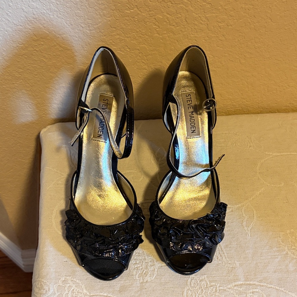 Vintage Steve Madden Black Peep-Toe Heels